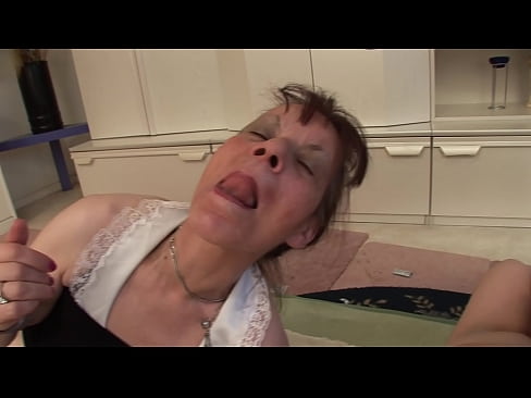 ❤️ Dua nenek dan satu kakek memiliki threesome Video anal di id.assistirhentai.ru