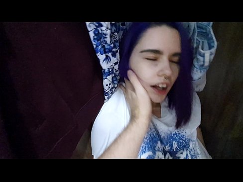 ❤️ Menemukan adikku di lemari dan membantunya cum Video anal di id.assistirhentai.ru
